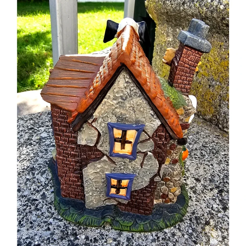Spooky Hollow Porcelain House Halloween Haunted W/ Light Ghostly Hotel 2002